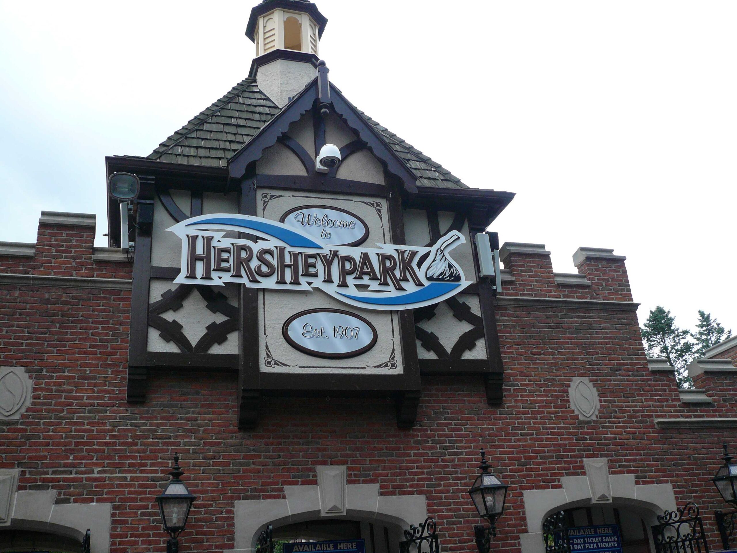 hershey park coccoa and coffie counter